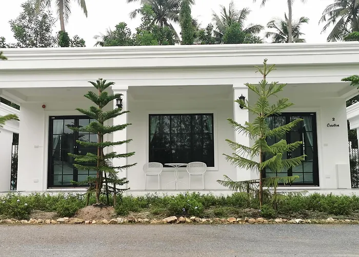 Tarn Villa Krabi